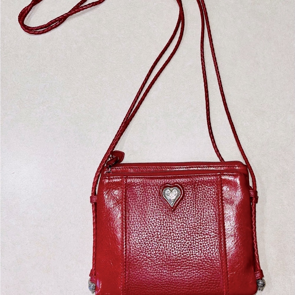 Awesome Brighton purse! Small, but mighty. So many different compartments.